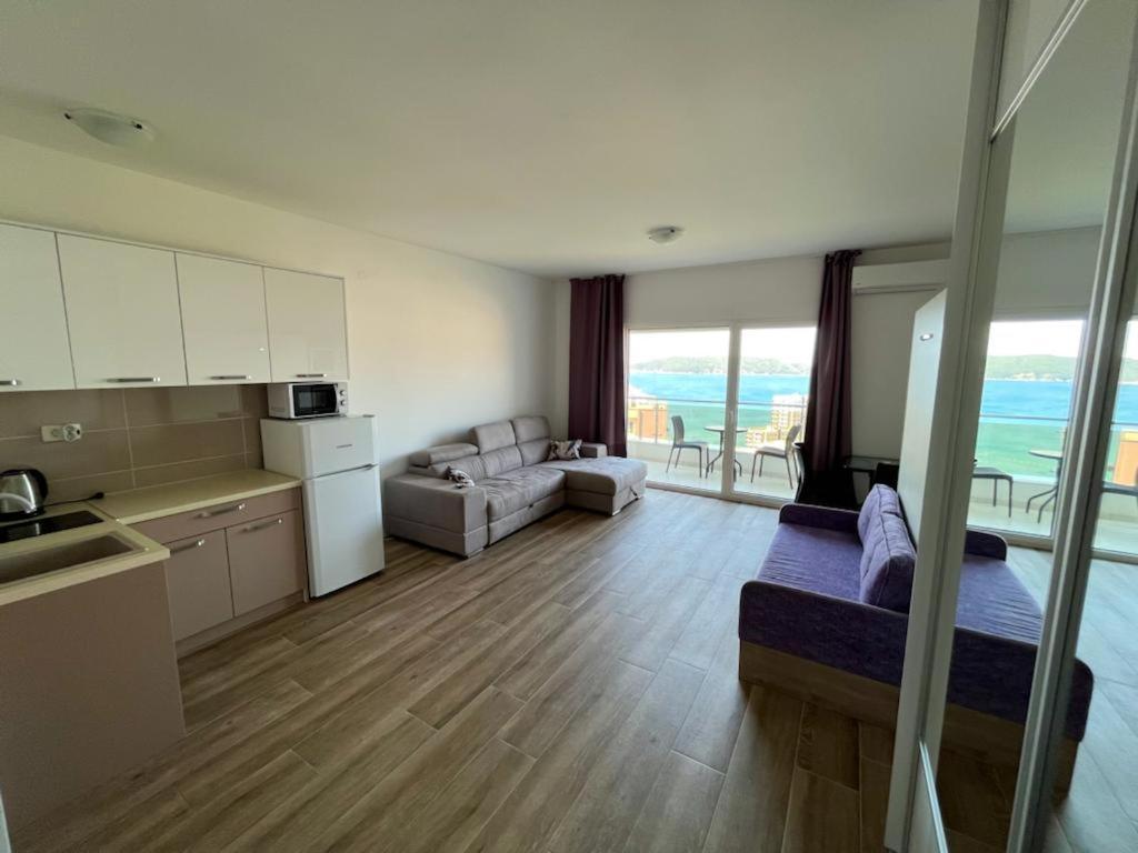 Apartments Gc 3 Rafajlovići Extérieur photo